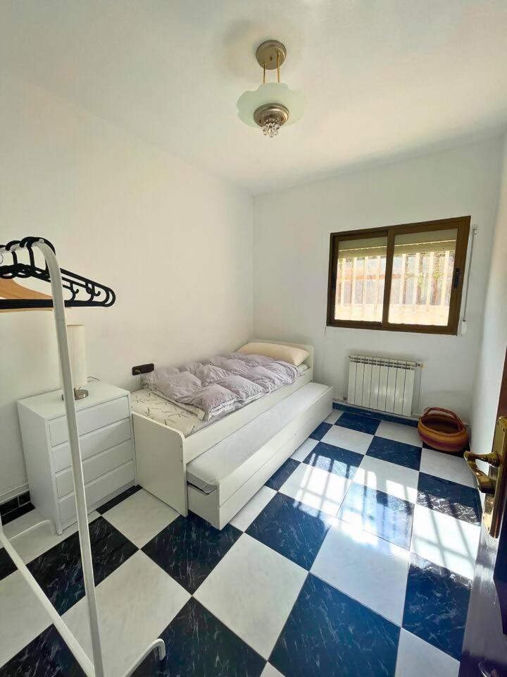 Casa Con Jardin En Ogijares Villa Екстериор снимка