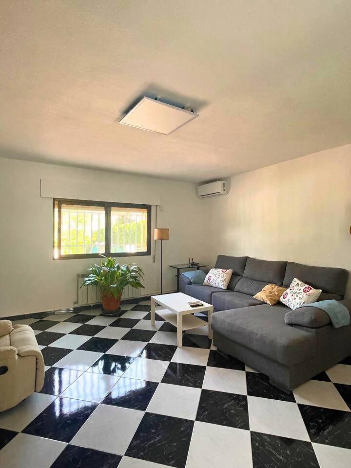 Casa Con Jardin En Ogijares Villa Екстериор снимка
